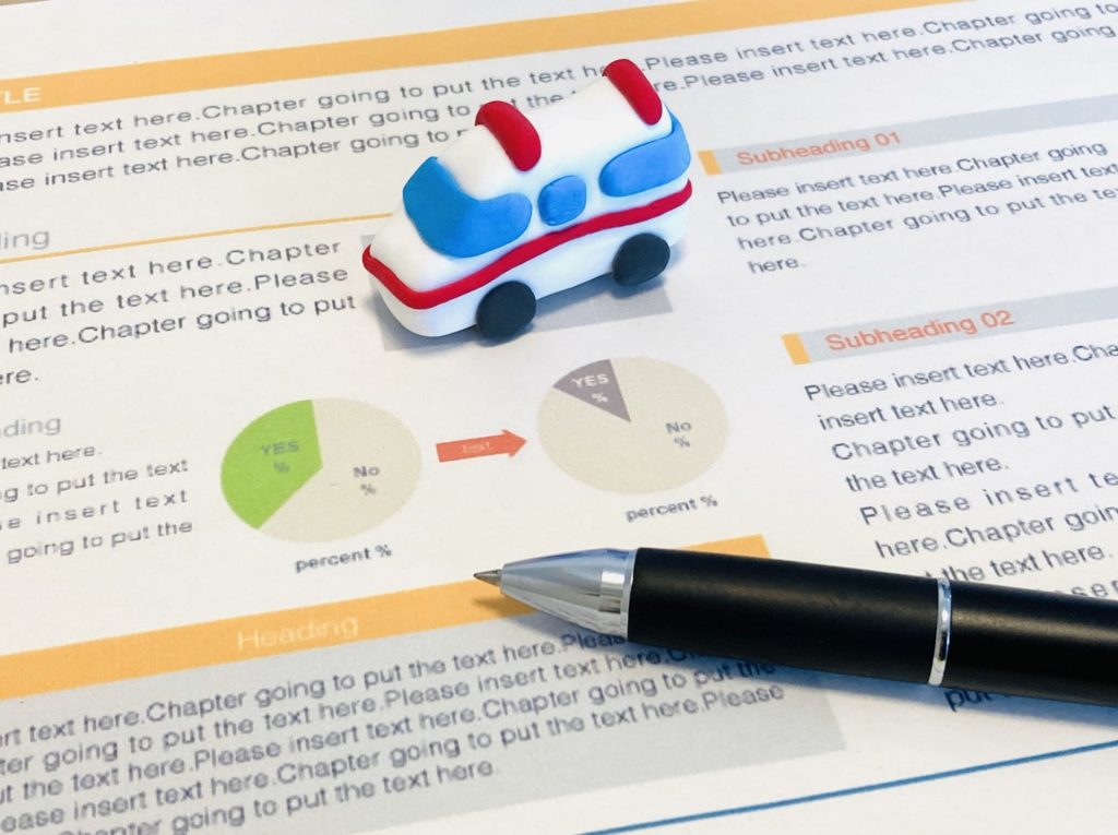 車をぶつけられたら儲かる 示談でもらえるお金と交通事故の危険性 交通事故病院