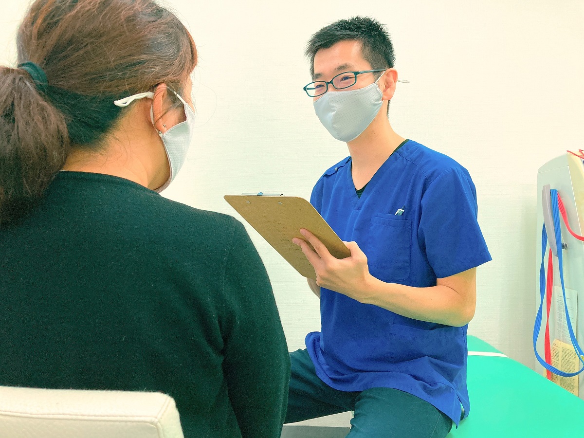 ライフ接骨院｜交通事故によって生じた骨盤のズレや姿勢の歪みを整え症状緩和を目指す